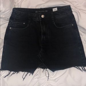 Black Zara denim mini skirt size XS